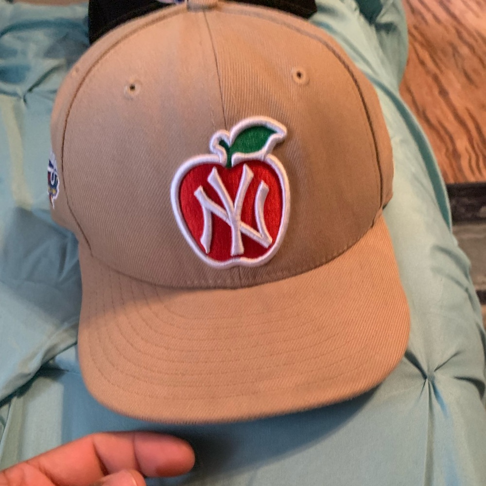 Yankees tan fitted